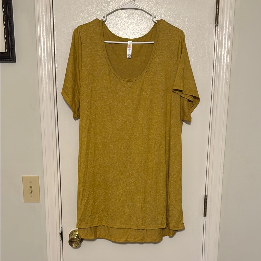 LuLaRoe Classic Tee